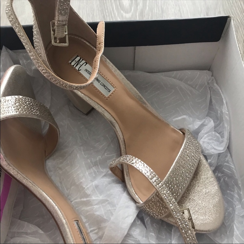 I.N.C. Kivah Two-Piece Sandals Metallic Block Heel - Picture 3 of 5
